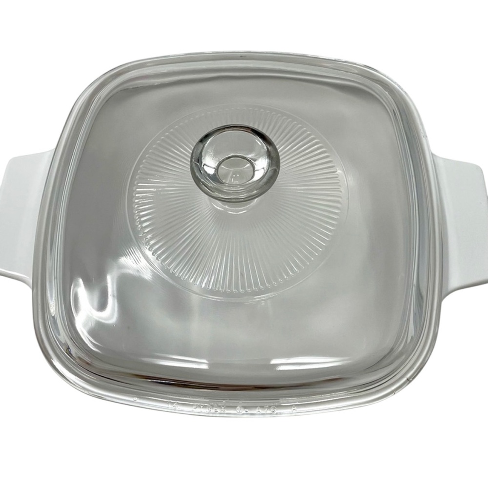 Vintage Corning Ware Casserole Dish Friendship Pattern 1.5 Liters Glass Lid - Picture 3 of 10